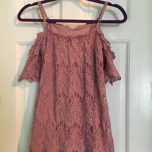 Off the shoulder mauve dress - Picture 3 of 4